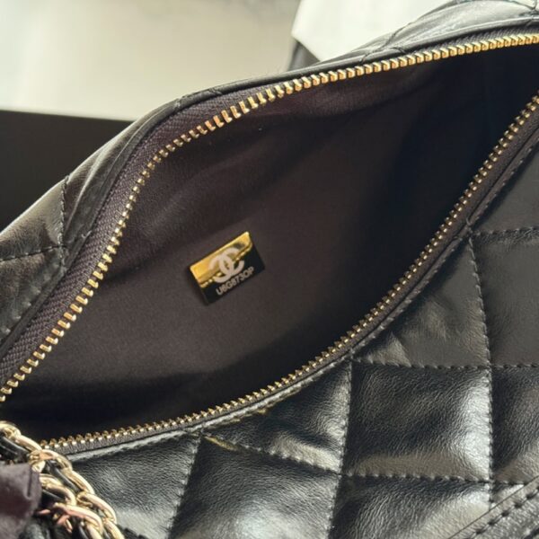 CHANEL SMALL CAMERA CASE BAG BLACK 23CM AS5220 B18234 94305 - Image 4
