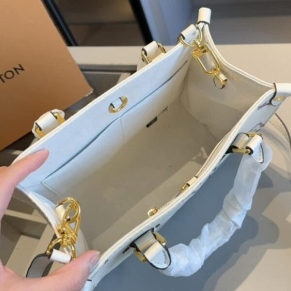 LOUIS VUITTON ONTHEGO PM DOVE WHITE 25CM - Image 7