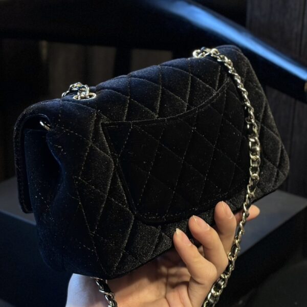 CHANEL VELVET PEARL CRUSH MINI FLAP BAG BLACK 20CM - Image 5