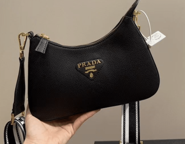 PRADA HOBO BAG BLACK 23CM - Image 2