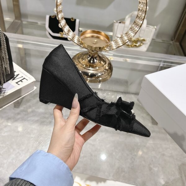 DIOR ADIORABLE PUMPS FRINGED GROSGRAIN IN BLACK - Image 7