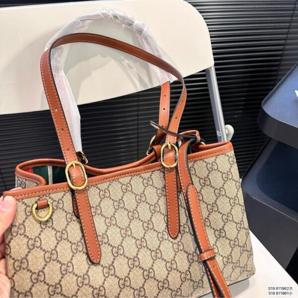 GUCCI GG EMBLEM SMALL TOTE BAG BEIGE AND DARK BROWN 31CM - Image 6