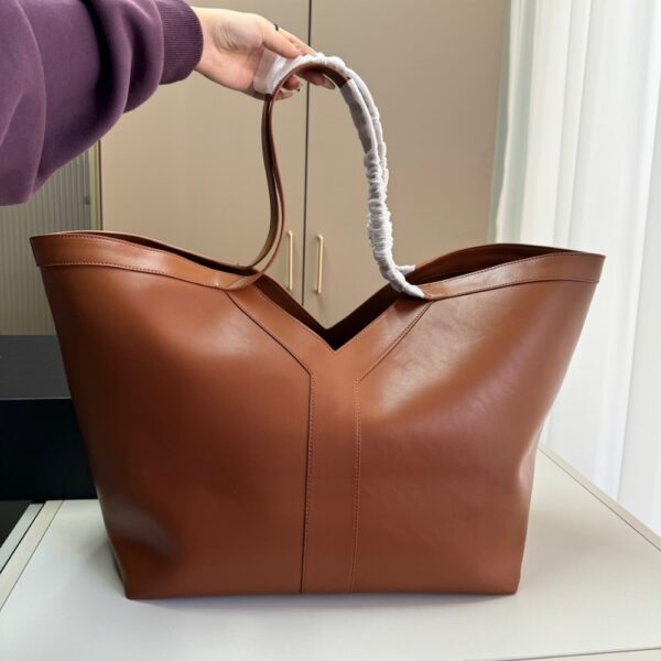 SAINT LAURENT Y TOTE IN LEATHER BRICK 36CM 817602AAEC36359 - Image 3
