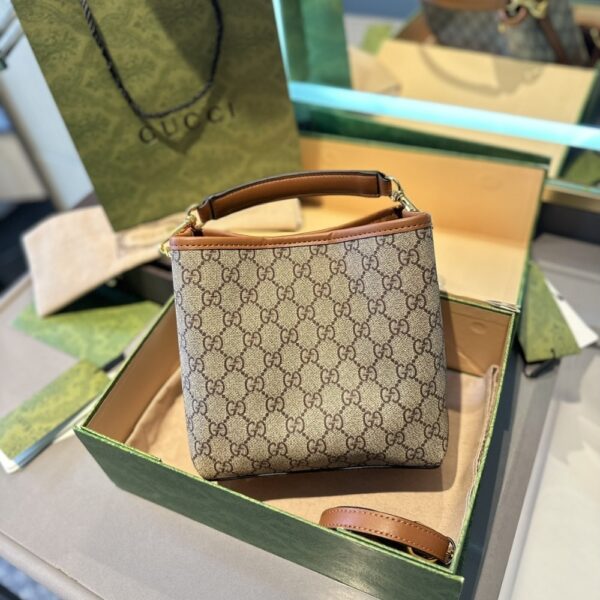 GUCCI GG EMBLEM MINI BUCKET BAG BEIGE AND DARK BROWN 21CM ‎815118 FAD6L 9758 - Image 3