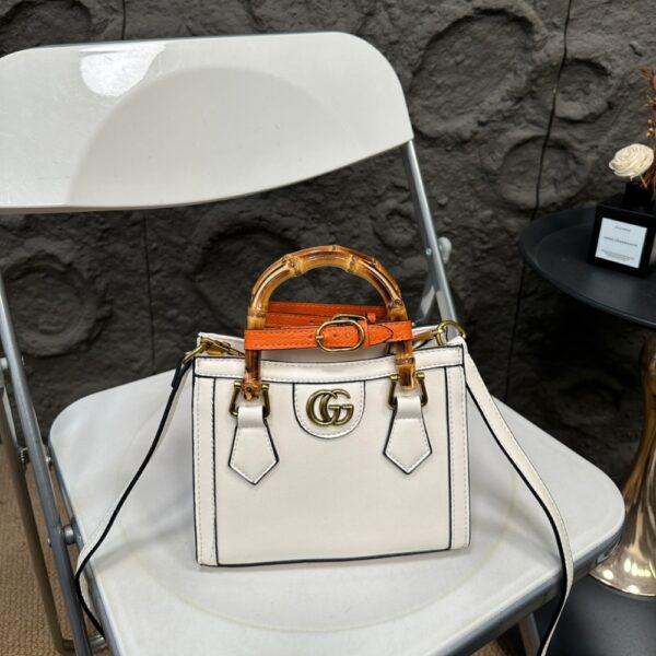 GUCCI DIANA MINI TOTE BAG WHITE 20CM 702732 U3ZDT 9244 - Image 2
