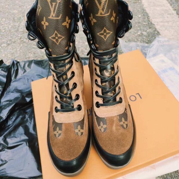 LOUIS VUITTON LAUREATE DESERT BOOT BEIGE 1A4XYG - Image 2