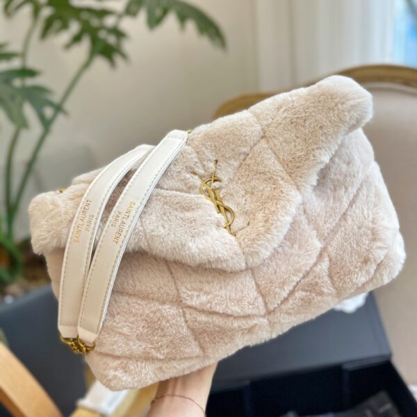 SAINT LAURENT PUFFER BAG IN SHEARLING WHITE 28CM - Image 3
