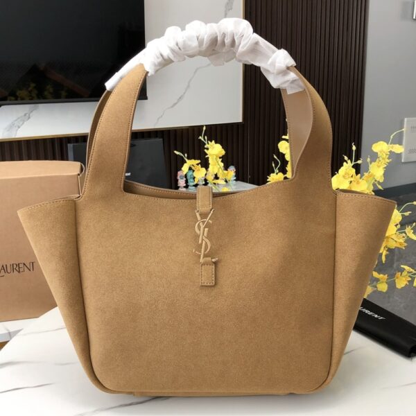 SAINT LAURENT LE 5 À 7 BEA IN SUEDE GOLDEN LEAF 55CM 763435008IW3194 - Image 2