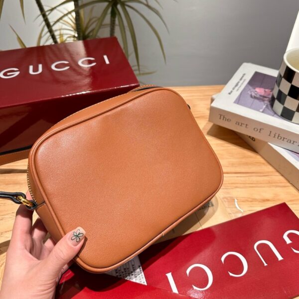 GUCCI BLONDIE MINI SHOULDER BAG BROWN 20CM 820429 AAEDB 2718 - Image 4