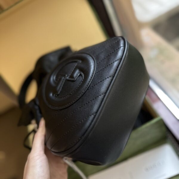 GUCCI BLONDIE MINI BUCKET BAG BLACK 19CM 760313 AACP7 1000 - Image 4