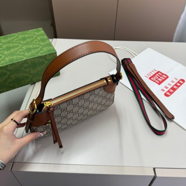 GUCCI GG EMBLEM SUPER MINI SHOULDER BAG BEIGE AND BROWN 24CM 820696 FAD6L 9758 - Image 4
