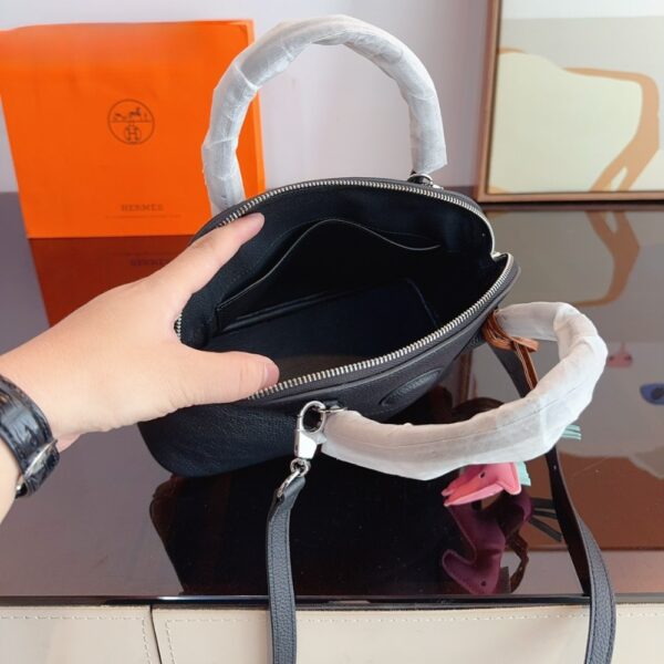 HERMES BOLIDE TAURILLON CLEMENCE BLACK 27CM - Image 5