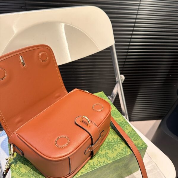 GUCCI GG EMBLEM MINI SHOULDER BAG BEIGE AND DARK BROWN 20CM ‎815211 FAD6L 9758 - Image 5