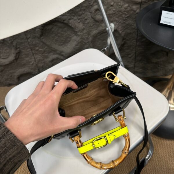 GUCCI DIANA MINI TOTE BAG BLACK 20CM - Image 5