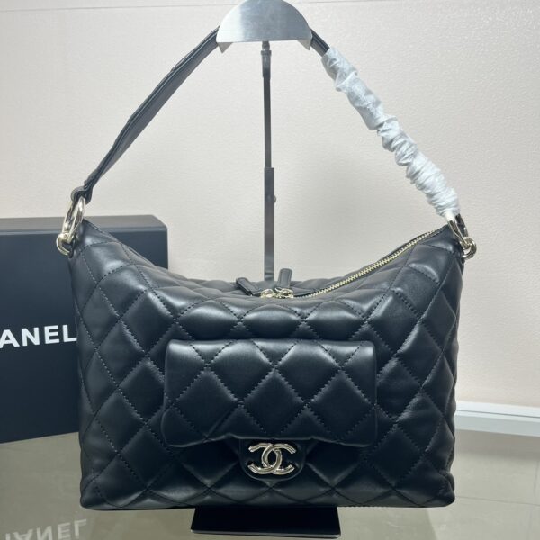 CHANEL MAXI SIZE HOBO BAG BLACK LEATHER AND GOLD TONE METAL BLACK 27CM AS4339 B13833 94305 - Image 10