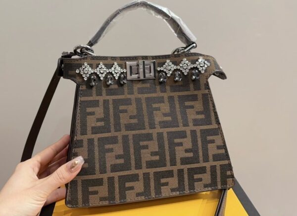 FENDI PEEKABOO ISEEU PETITE JACQUARD FF FABRIC BAG WITH CRYSTALS 21CM 8BN335APKPF0TPN - Image 3