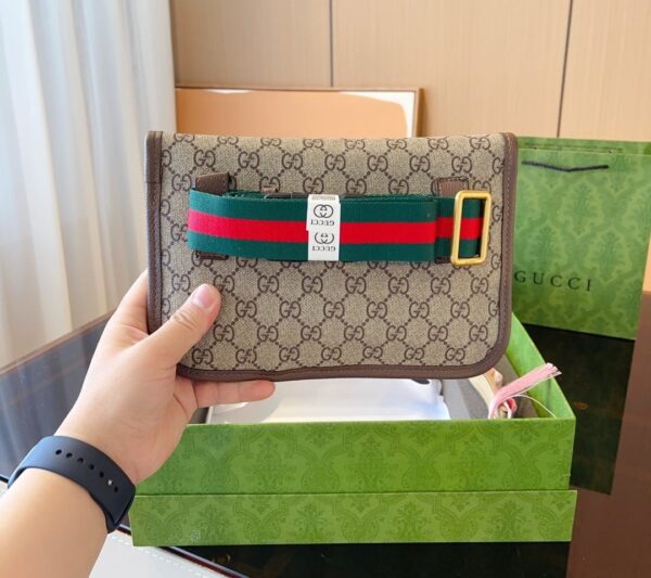 GUCCI NEO VINTAGE GG SUPREME BELT BAG 22CM 493930 9C2VT 8745 - Image 3