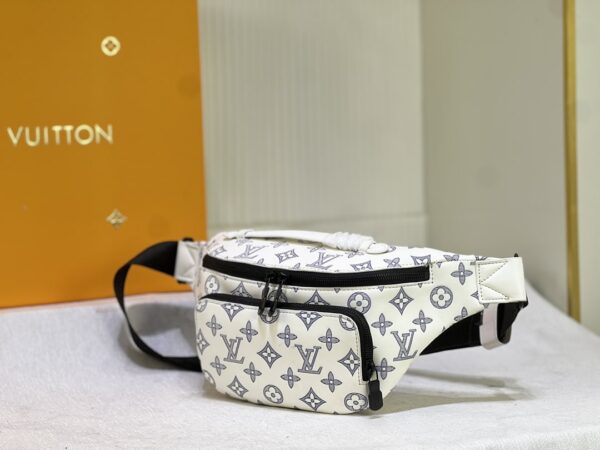 LOUIS VUITTON RUSH BUMBAG MONOGRAM SHADOW LEATHER WHITE AND NAVY BLUE 30CM M25227 - Image 4