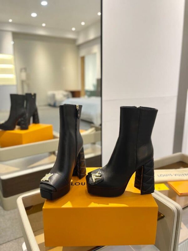 LOUIS VUITTON SHAKE PLATFORM ANKLE BOOT BLACK 1ACIXT - Image 4