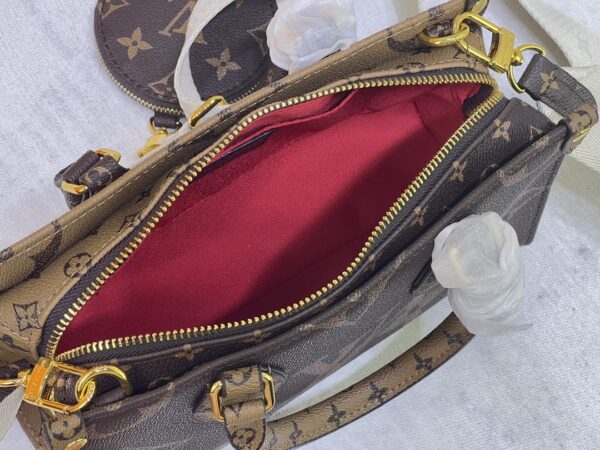 LOUIS VUITTON ONTHEGO EAST WEST GIANT MONOGRAM 25CM M46653 - Image 3