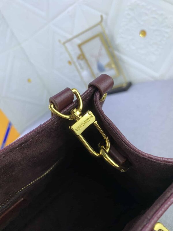 LOUIS VUITTON ONTHEGO MM MONOGRAM EMPREINTE WINE RED 35CM M46601 - Image 8