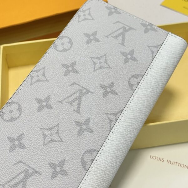 LOUIS VUITTON BRAZZA WALLET TAIGARAMA OPTIC WHITE 19CM M30889 - Image 2
