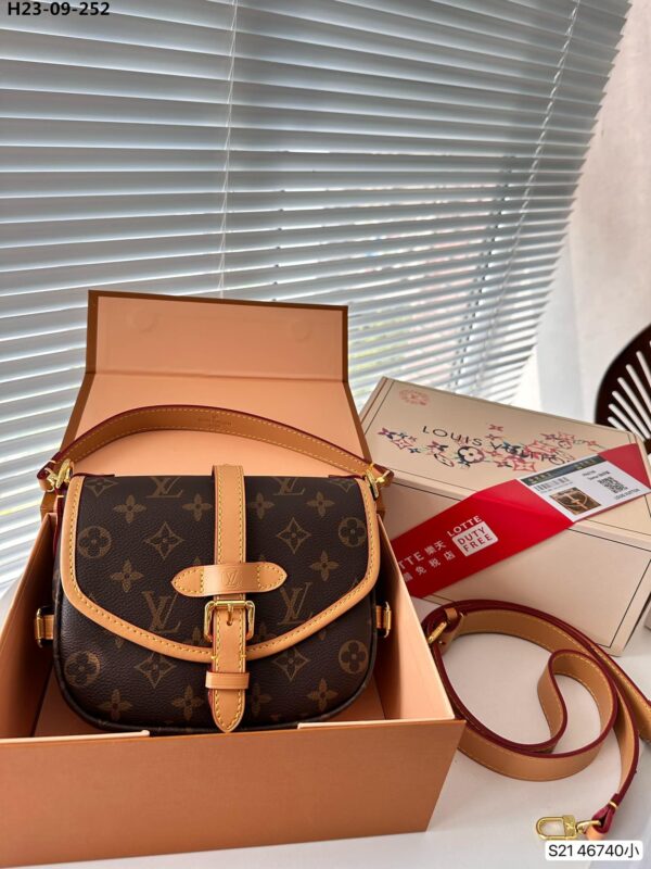 LOUIS VUITTON SAUMUR BB MONOGRAM BROWN 20CM M46740 - Image 3
