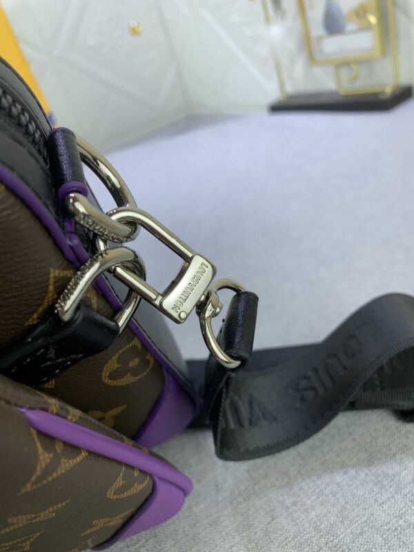 LOUIS VUITTON TRIO MESSENGER PURPLE 25CM M46266 - Image 4
