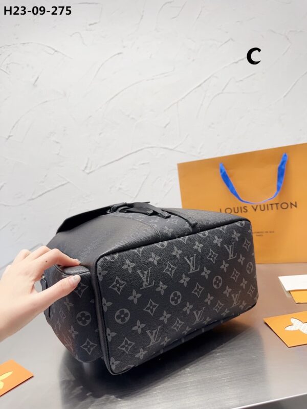 LOUIS VUITTON OUTDOOR BACKPACK MONOGRAM TAIGARAMA 40CM - Image 4