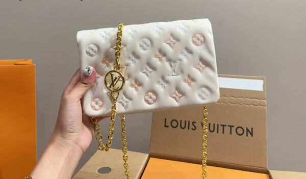 LOUIS VUITTON POCHETTE COUSSIN BAG CREAM 19CM M82289 - Image 2