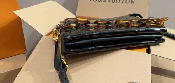 LOUIS VUITTON COUSSIN PM BAG BLACK 27CM M22614 - Image 9