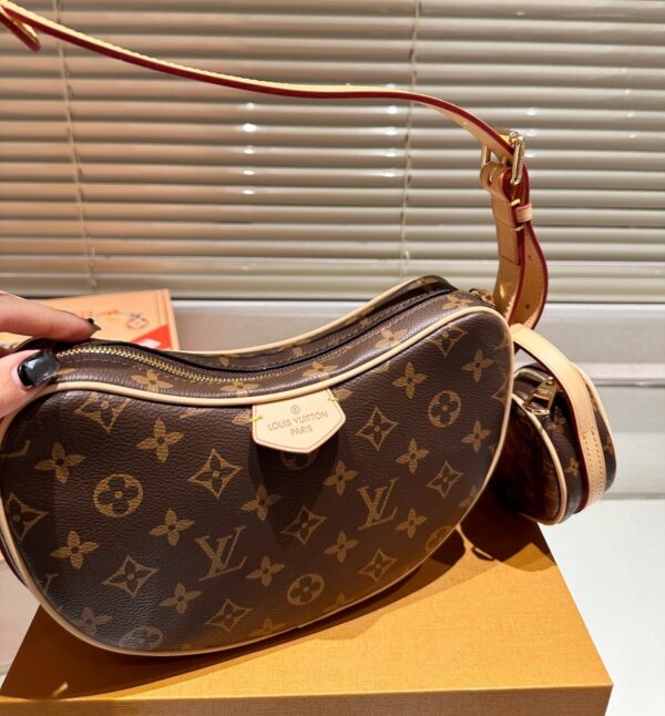 LOUIS VUITTON CROISSANT MM MONOGRAM CANVAS 25CM M46828 - Image 3