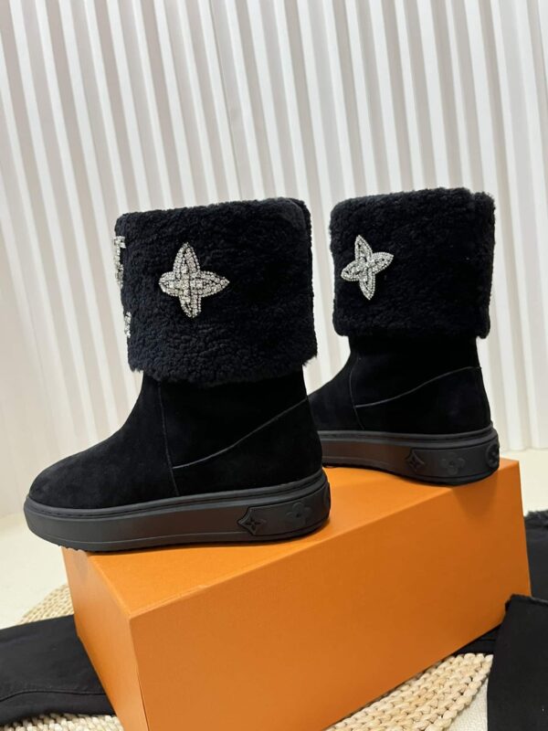 LOUIS VUITTON ANKLE BOOT STUDDED WITH DIAMONDS BLACK - Image 5