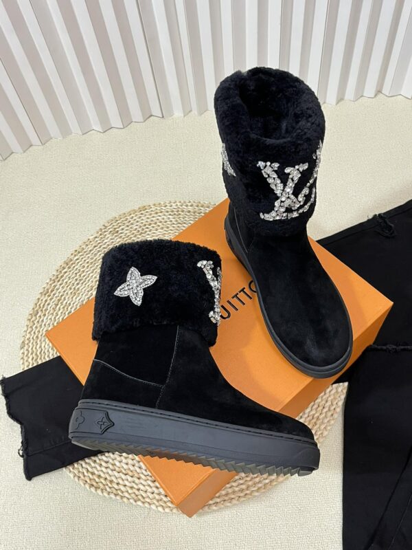 LOUIS VUITTON ANKLE BOOT STUDDED WITH DIAMONDS BLACK - Image 3