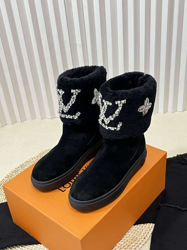 LOUIS VUITTON ANKLE BOOT STUDDED WITH DIAMONDS BLACK - Image 2