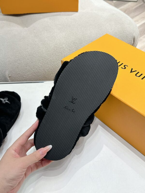 LOUIS VUITTON LV SUNSET FLAT COMFORT MULE SHEARLING NOIR1 1ADC65 - Image 8