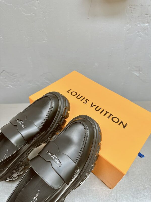 LOUIS VUITTON LV RECORD LOAFER BLACK 1AC9I9 - Image 2
