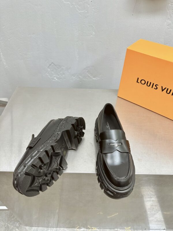 LOUIS VUITTON LV RECORD LOAFER BLACK 1AC9I9 - Image 6