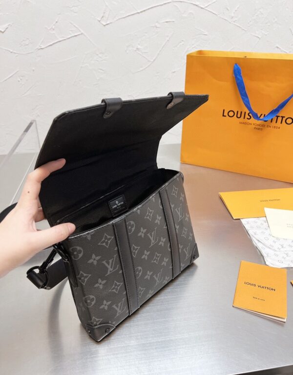 LOUIS VUITTON TRUNK MESSENGER 20CM M45727 - Image 2