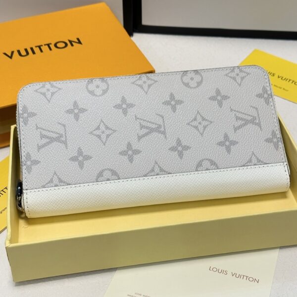 LOUIS VUITTON BRAZZA WALLET TAIGARAMA OPTIC WHITE 19CM M30889 - Image 9