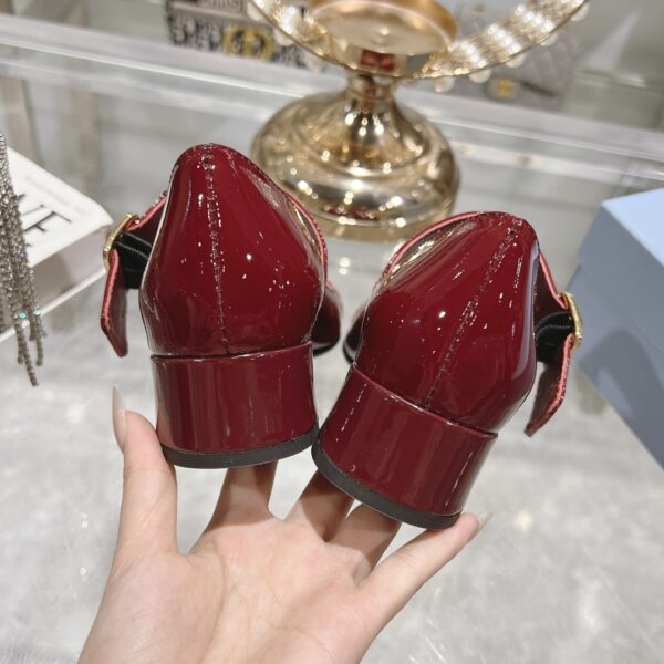 PRADA PATENT LEATHER MARY JANE PUMPS RED - Image 7