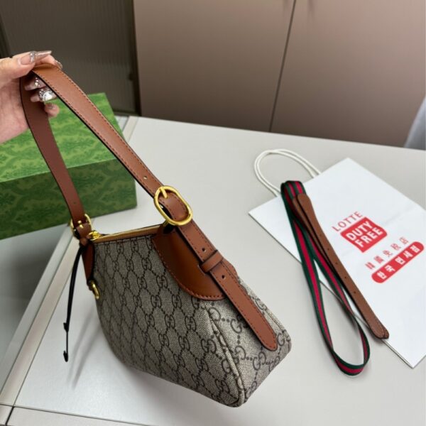 GUCCI GG EMBLEM SUPER MINI SHOULDER BAG BEIGE AND BROWN 24CM 820696 FAD6L 9758 - Image 6