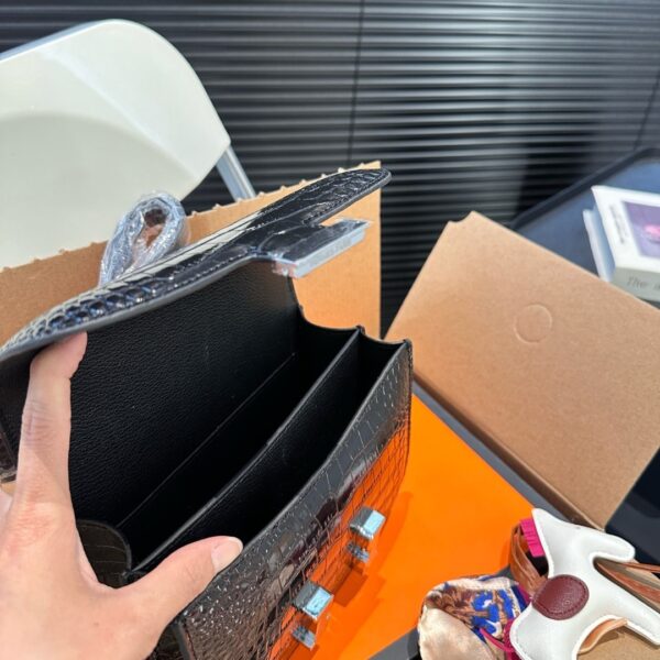 HERMÈS MINI CONSTANCE 19 SHINY ALLIGATOR PALLADIUM HARDWARE BLACK 19CM - Image 3
