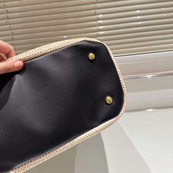 PRADA CROCHET AND LEATHER TOTE BAG TAN AND BLACK 33CM 1BG499 2M2Q F0I55 V GOO - Image 8