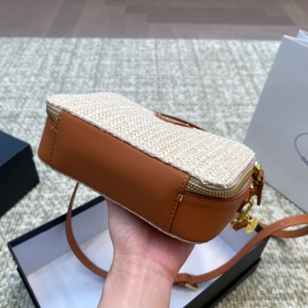 PRADA CROCHET AND LEATHE POUCH BAG NATURAL 18CM 1NR025 2CYC F0018 - Image 6