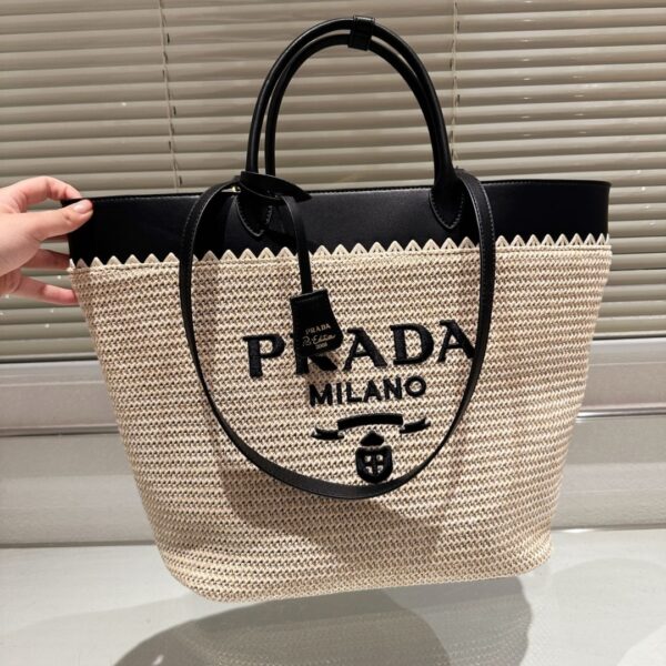 PRADA CROCHET AND LEATHER TOTE BAG TAN AND BLACK 33CM 1BG499 2M2Q F0I55 V GOO - Image 4