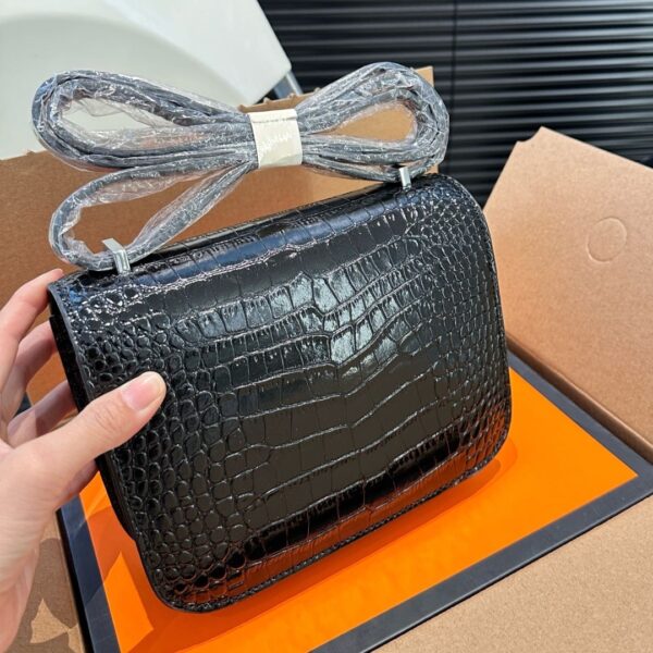 HERMÈS MINI CONSTANCE 19 SHINY ALLIGATOR PALLADIUM HARDWARE BLACK 19CM - Image 9
