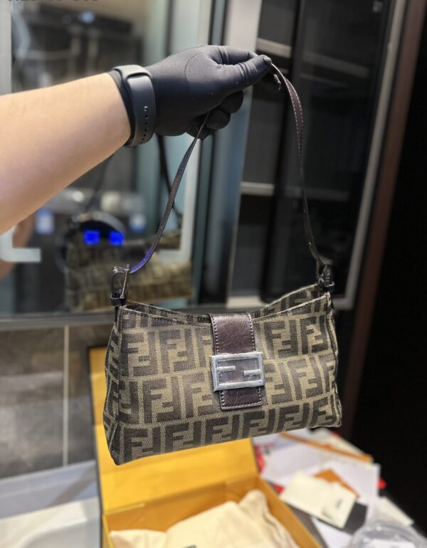 FENDI ZUCCA HANDBAG BROWN 24CM - Image 3