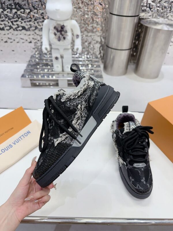 LOUIS VUITTON LV SKATE SHOES BLACK 1ABMHV - Image 4