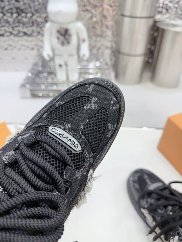 LOUIS VUITTON LV SKATE SHOES BLACK 1ABMHV - Image 5